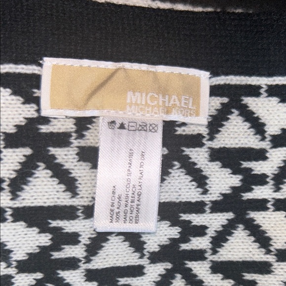 Michael Kors Black and White Geometric Scarf - Picture 2 of 2